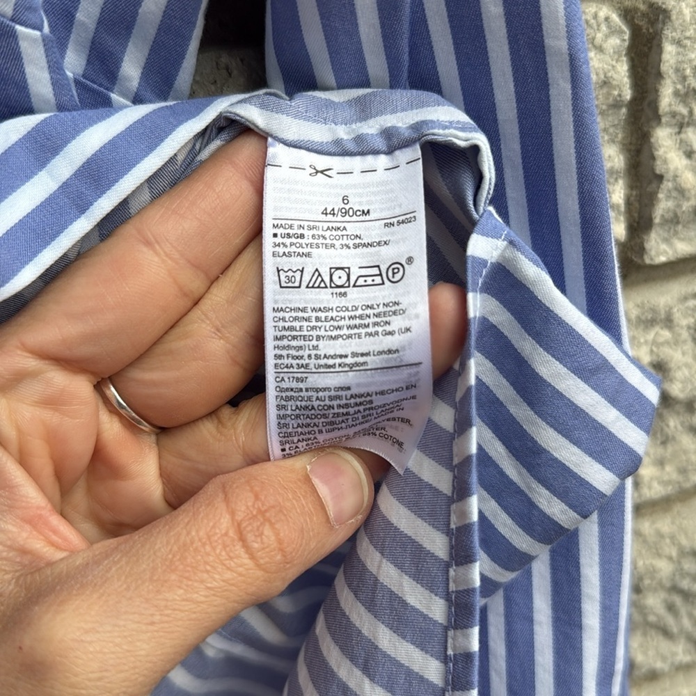Banana Republic Blue and White Striped Riley Dress Shirt Cotton Blend Size 6 - Picture 6 of 7
